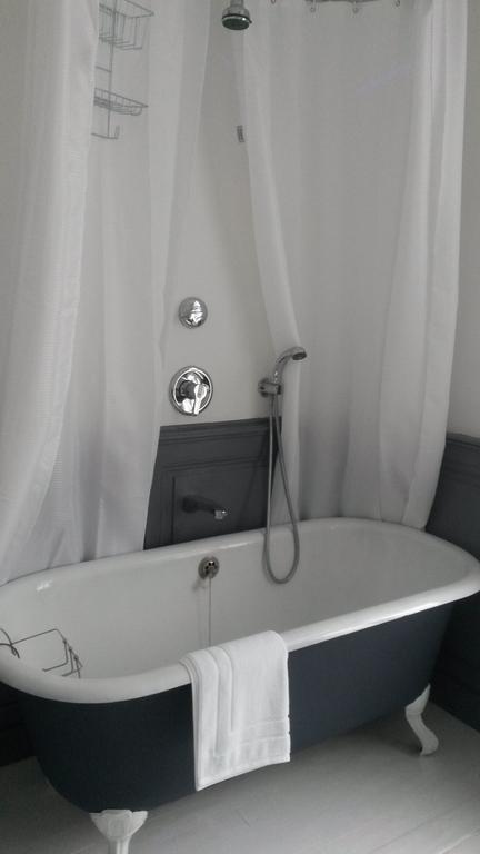 Le Chalet De Luxe Bed & Breakfast Saint-Severin Room photo